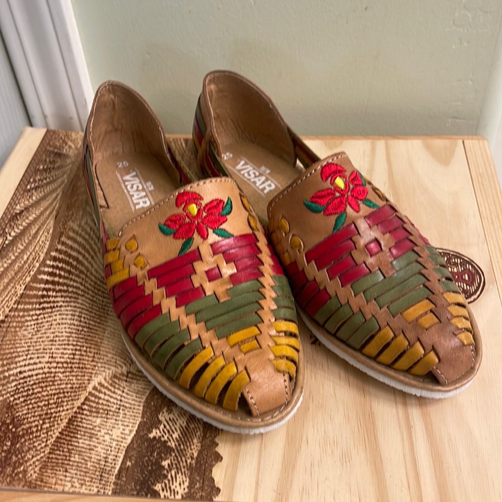 Hispanic authentic huarache with embroidered flower